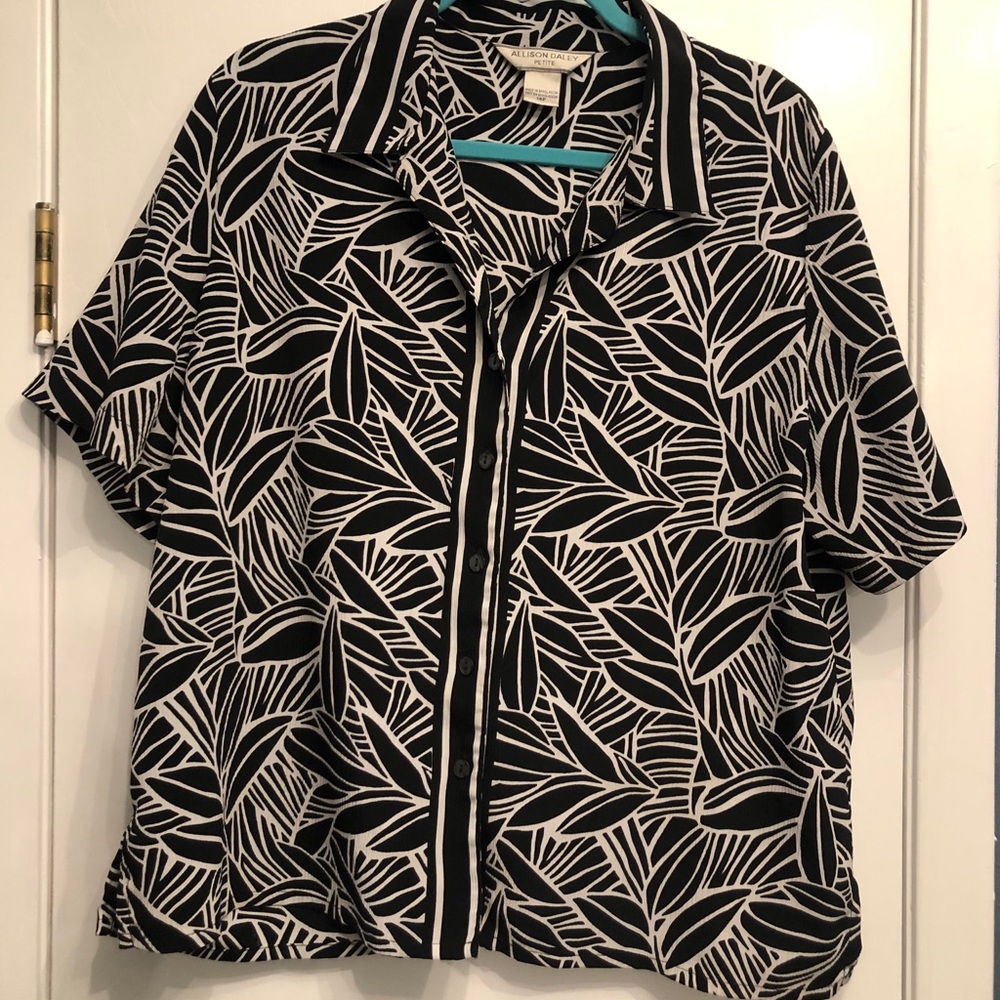 Vintage black and white button up